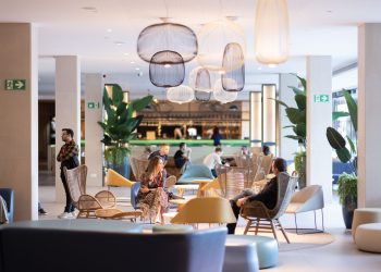 lazure-hotel_53360474162_o